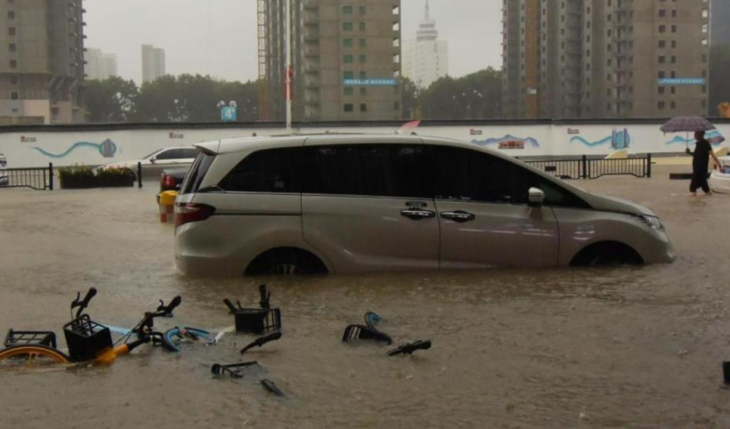 鄭州遭遇歷史極值暴雨